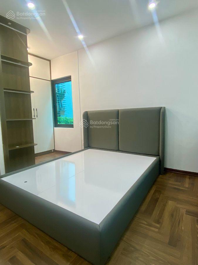 ** hơn 7 tỷ có ngay nhà đẹp lô góc, mới keng, quận cầu giấy 32m2  5 tầng  mt 4,1m nhà 5 tầng