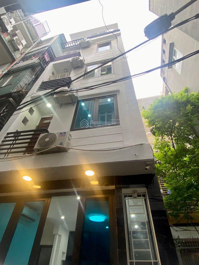 ** hơn 7 tỷ có ngay nhà đẹp lô góc, mới keng, quận cầu giấy 32m2  5 tầng  mt 4,1m nhà 5 tầng