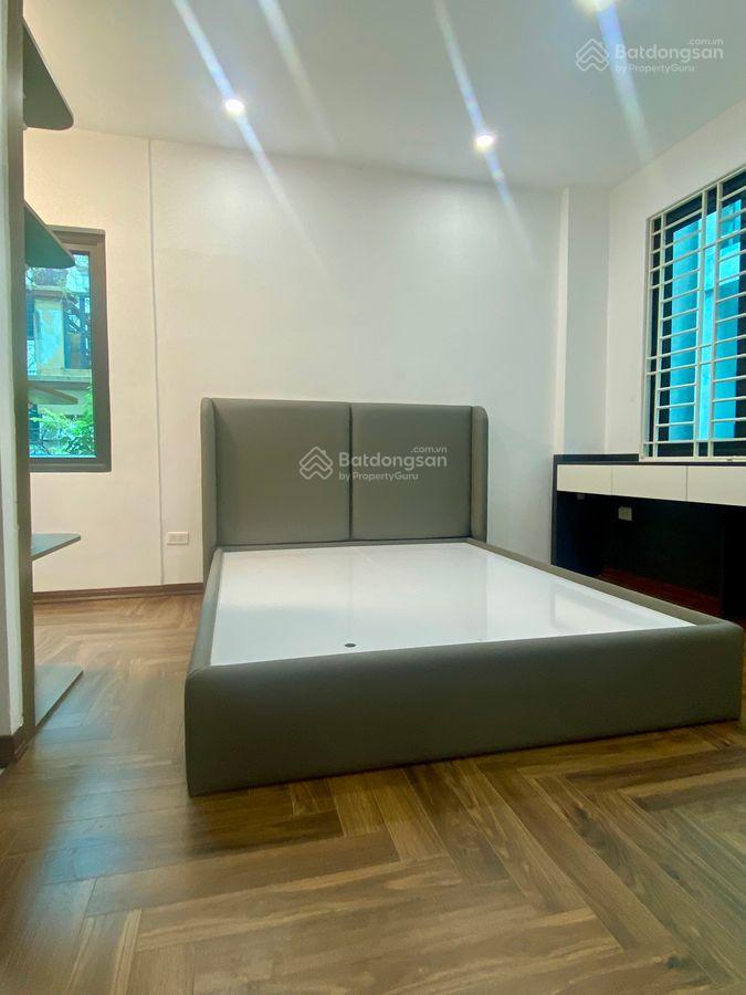 ** hơn 7 tỷ có ngay nhà đẹp lô góc, mới keng, quận cầu giấy 32m2  5 tầng  mt 4,1m nhà 5 tầng