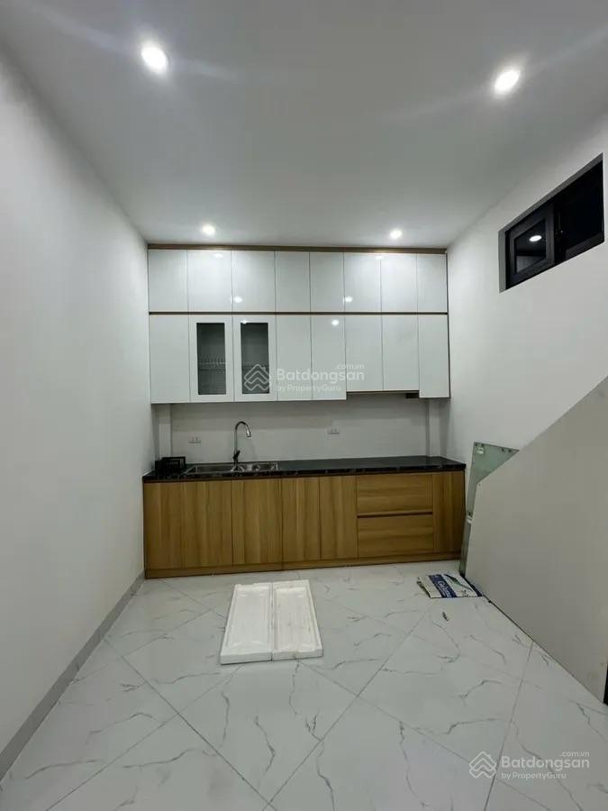 Nhà đẹp mới keng 5 tầng thang máy 2 mặt ngõ phạm văn đồng 40m2  5 tầng  mt4,5m /giá 9,9 tỷ *