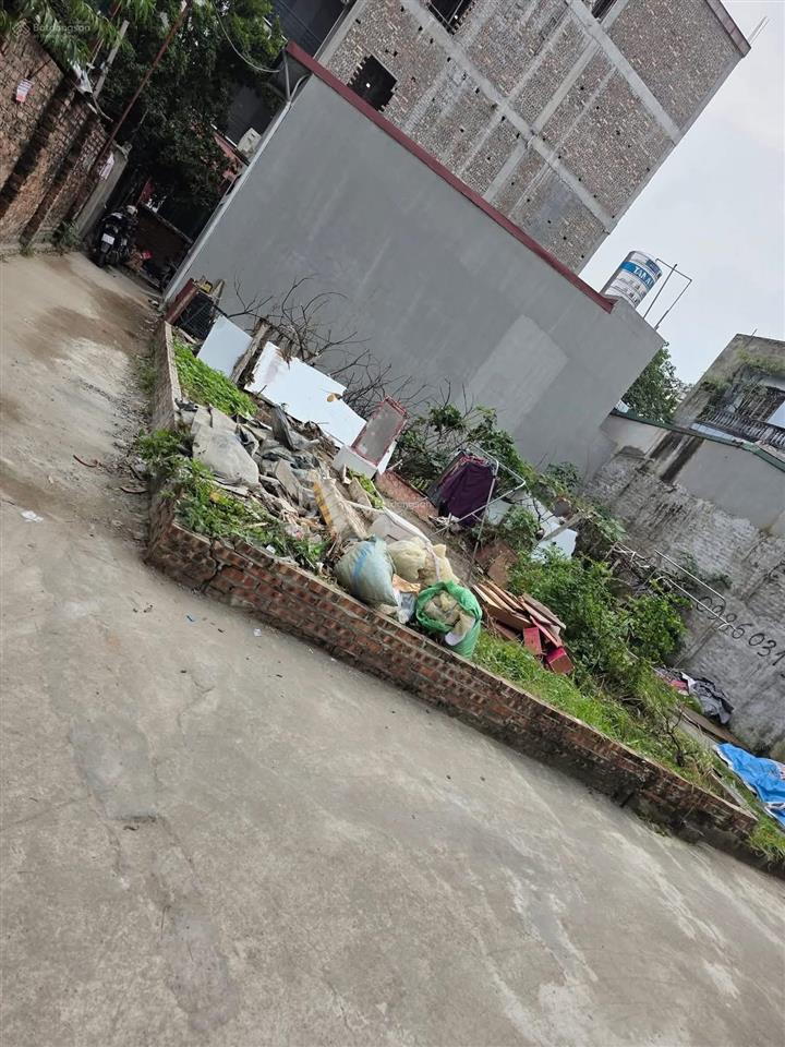 Cần tiền bán gấp em hoa hậu long biên lô góc phân lô  ô tô  kinh doanh 40m  mt 12m / giá 8,6