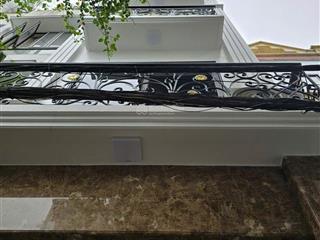 Giảm sốc 1 tỷ căn nhà  phố cổ nhuế mặt ngõ thông kinh doanh , 55m2  6 tầng  mt 3,5m /giá 12,4 tỷ