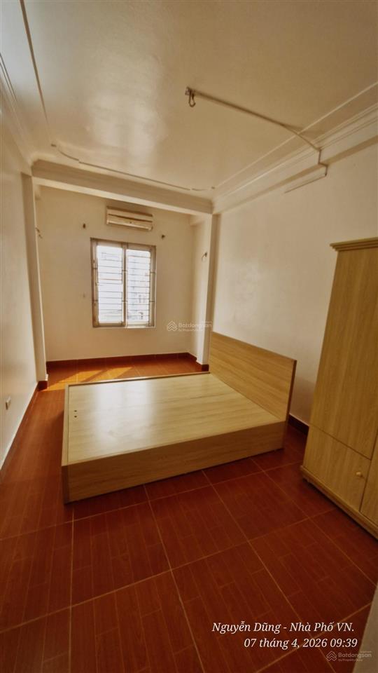 Mặt phố cổ nhuế  vỉa hè rộng rãi buôn bán sầm uất bậc nhất từ liêm 60m2  5 tầng / giá 15,7 tỷ