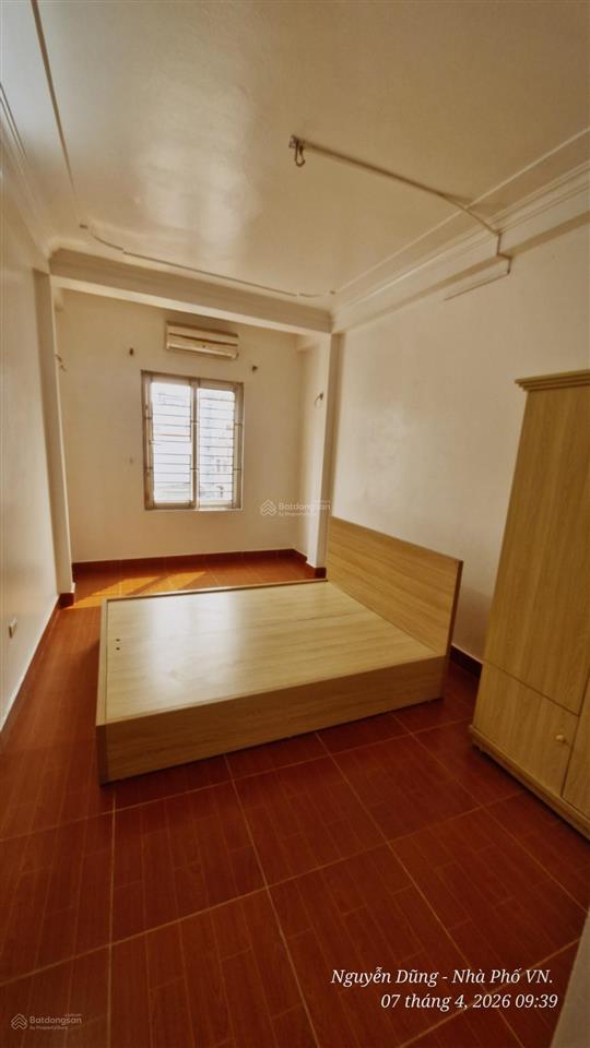 Mặt phố cổ nhuế  vỉa hè rộng rãi buôn bán sầm uất bậc nhất từ liêm 60m2  5 tầng / giá 15,7 tỷ