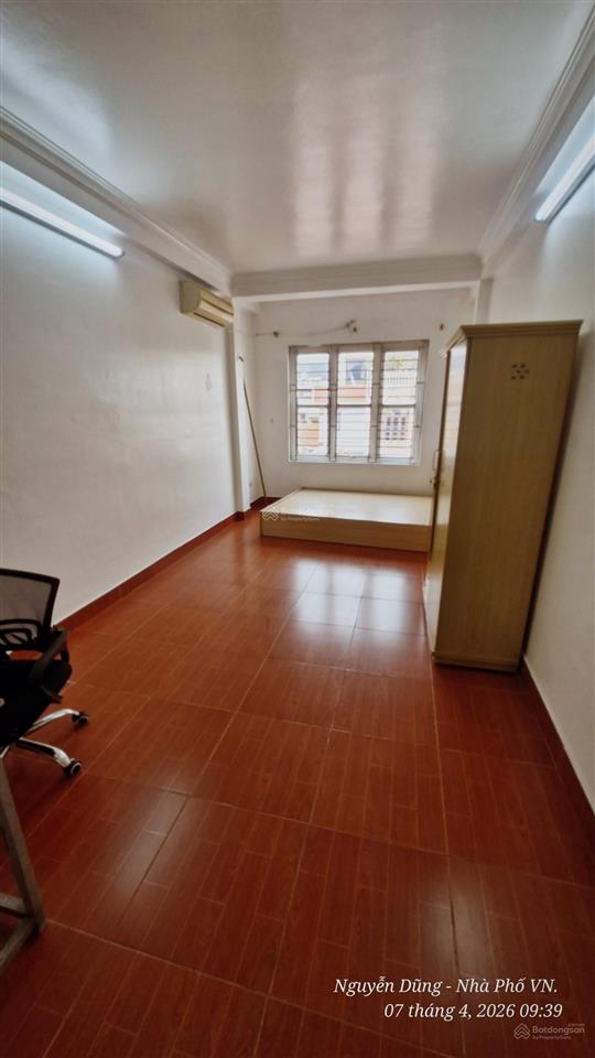 Mặt phố cổ nhuế  vỉa hè rộng rãi buôn bán sầm uất bậc nhất từ liêm 60m2  5 tầng / giá 15,7 tỷ