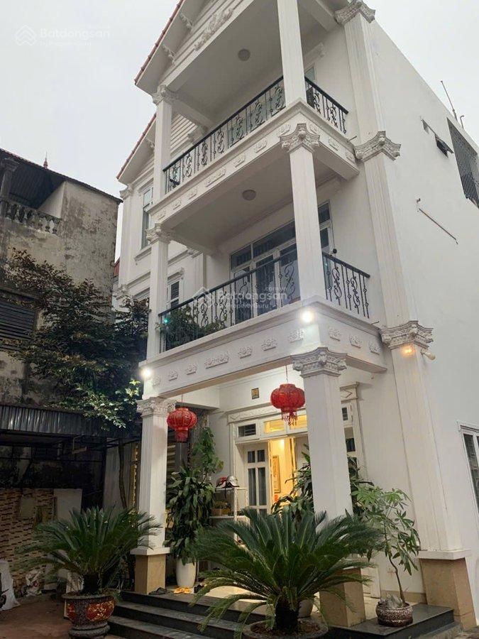 6cần tiền bán gấp căn biệt thự sân vườn phường tây tựu ( giá bay nhanh 69 tr/m)210m2 x 4 tầng