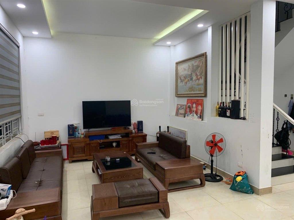 6cần tiền bán gấp căn biệt thự sân vườn phường tây tựu ( giá bay nhanh 69 tr/m)210m2 x 4 tầng