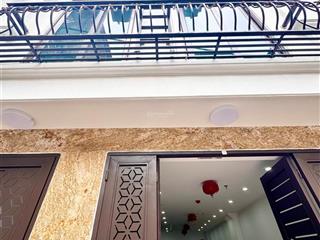 Nhỉnh 13 tỷ có ngay chdv 18 phòng khép kín đã vận hành ful doanh thu 700tr/năm 50m2, 8t, mt 4,6m