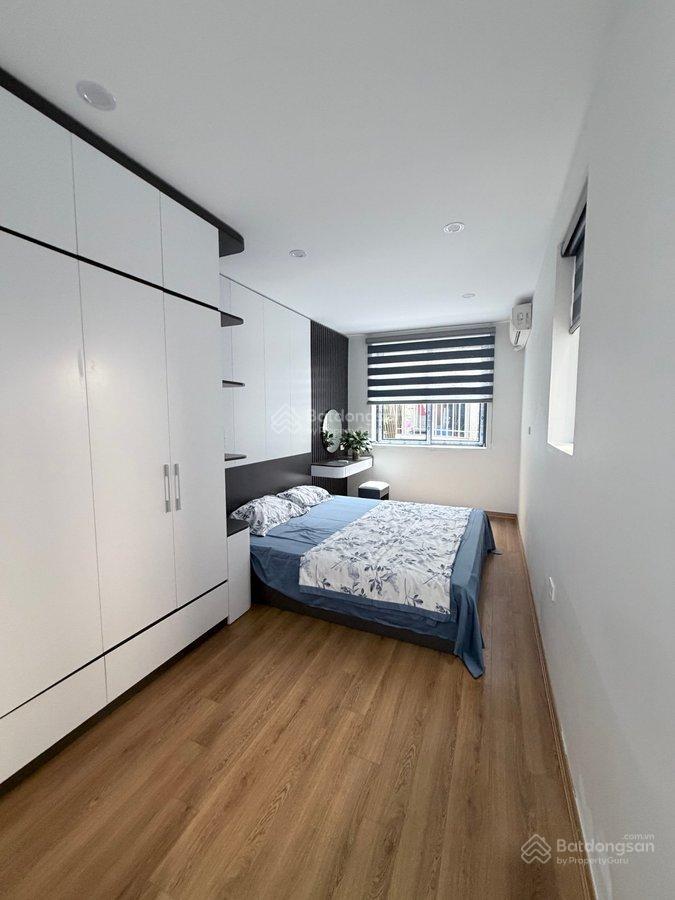 Gấp gấp gấp nhà đẹp lô góc 6 tầng phố khâm thiên đống đa 30m2  6 tầng  4 ngủ / giá 7,8 tỷ *