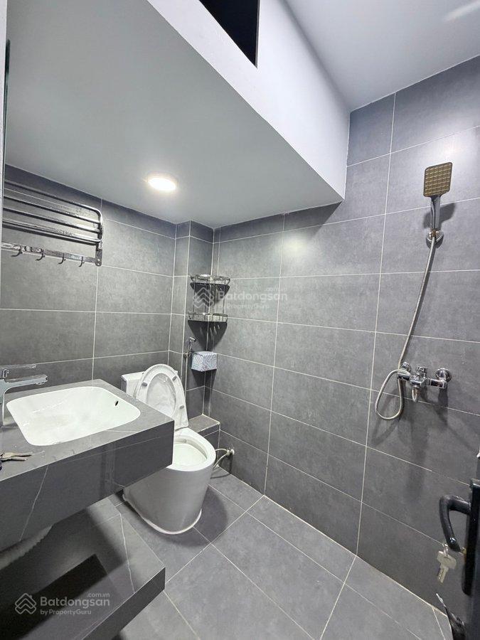 Gấp gấp gấp nhà đẹp lô góc 6 tầng phố khâm thiên đống đa 30m2  6 tầng  4 ngủ / giá 7,8 tỷ *