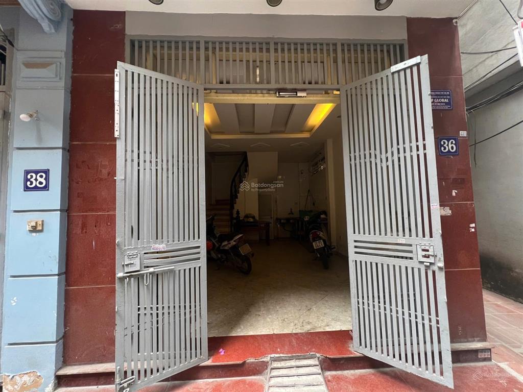 Bán nhà riêng tại cổ nhuế, giá cực chất chỉ với 5,7 tỷ, 28 m2