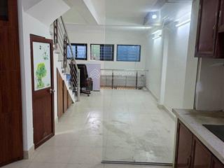 Chủ bị sốt ! giảm giá bất ngờ căn nhà đẹp  phố cổ nhuế 42m2  5 tầng  mt 4,1 m / giá 7tỷ *