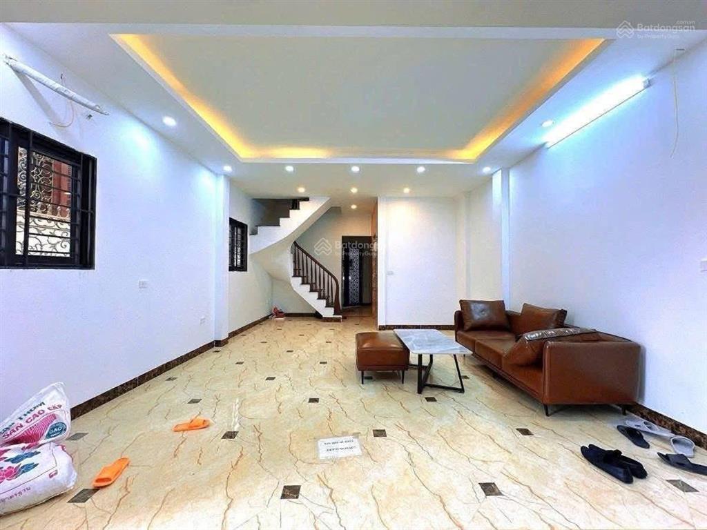 Hiểm nhà 3 mặt thoáng vieu hồ  hoàng quốc việt ngõ thông  ô tô 54m2  6 tầng  mt6m/giá 20,5 tỷ