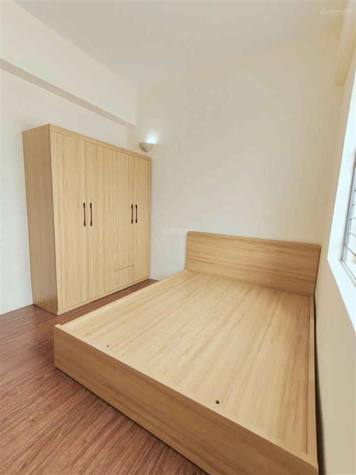 Chính chủ cần bán gấp chung cư 2 ngủ + 1 wc / giá 4,4 tỷ thành phố giao lưu
