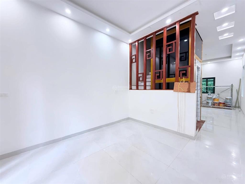 Giảm 3 tỷ căn nhà đẹp  phố xuân đỉnh  phân lô  ngõ rộng thênh thang, cách sân chơi 43m2  5 tầng