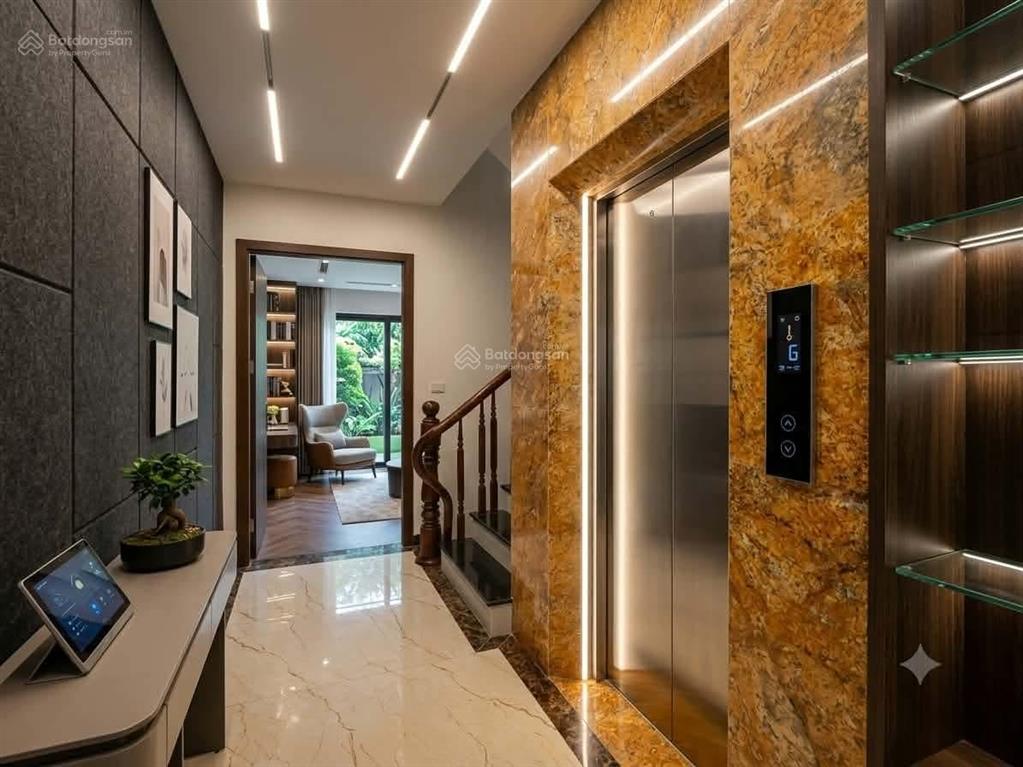 Giảm sâu căn 3 mặt thoáng view hồ  hoàng quốc việt cầu giấy  ngõ thông ôtô 54m2  6 tầng  mt6m