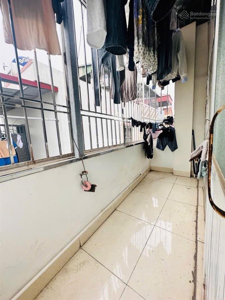 Giảm sốc căn nhà đẹp dân xây  phố cổ nhuế  phân lô ô tô đỗ cửa 34m2  5 tầng  3,5m /giá 7,9 tỷ