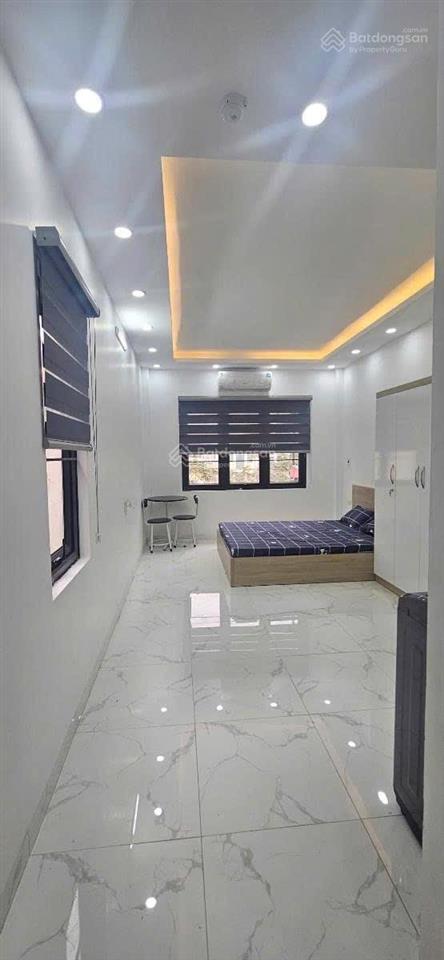 Toà chdv kim mã, 56m2*6t, 15 phòng kk, 3 mặt thoáng, cách phố 10m, đủ gpxd/pccc, dòng tiền 7%/năm