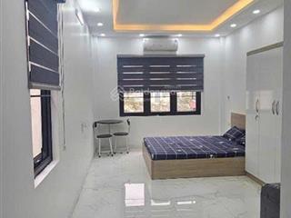 Toà chdv kim mã, 56m2*6t, 15 phòng kk, 3 mặt thoáng, cách phố 10m, đủ gpxd/pccc, dòng tiền 7%/năm