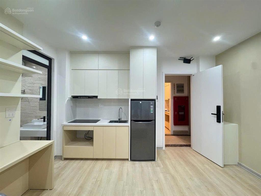 Toà chdv nguyễn thị định, 131m2*7t, mt 15m, 35 phòng kk, lô góc, ngõ ô tô tránh, dòng tiền 6%/năm!