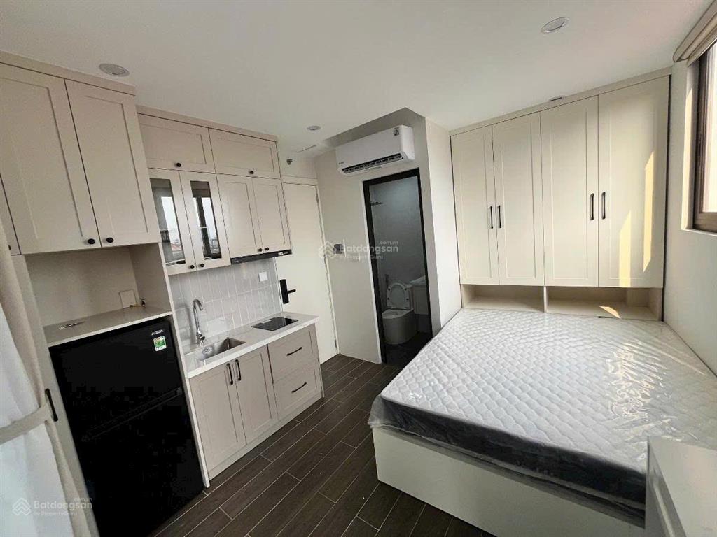 Toà chdv hoàng hoa thám, 78.5m2*8t, mt 5m, 17 phòng kk, ngõ ô tô, đủ gpxd/pccc, dòng tiền 8%/năm