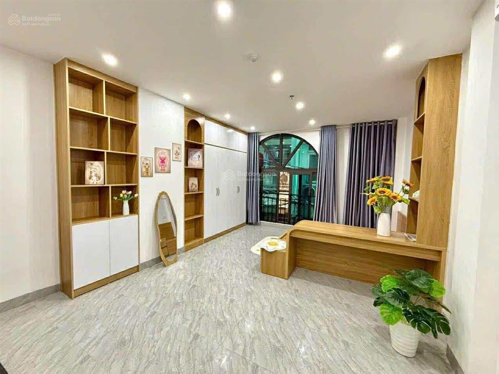 Toà chdv đê la thành, 59.7m2*7t, mt 5m, 18 phòng kk, 10m ra ô tô tránh, đủ pccc, dòng tiền 7%/năm!