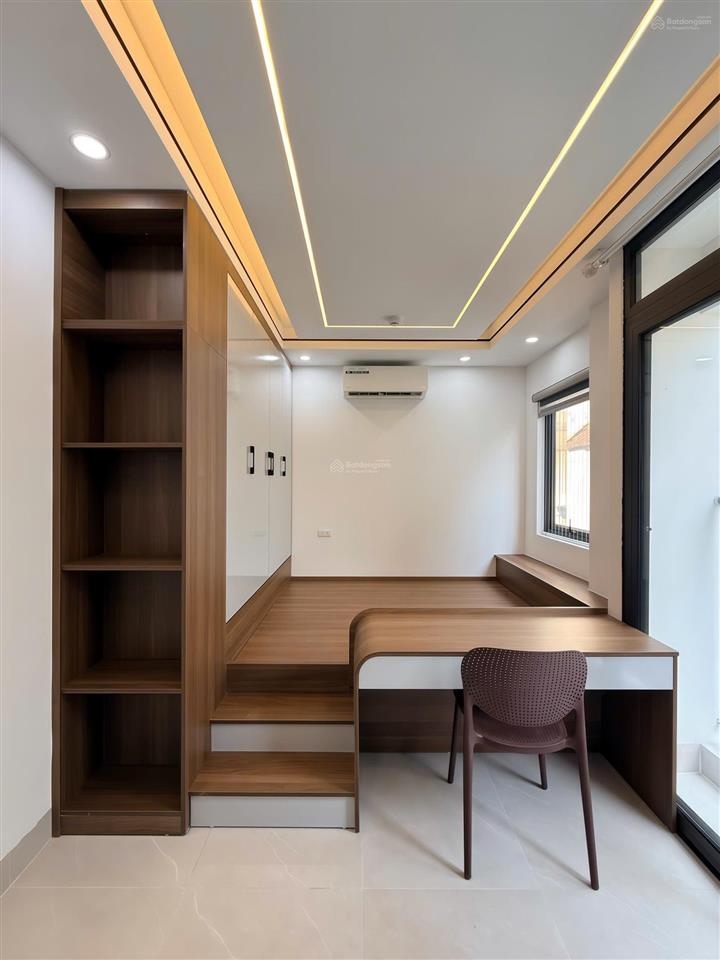 Toà chdv mặt phố đại linh, 94m2*9t lô góc, mt 6.5m, 28 phòng kk, đủ gpxd/pccc, dòng tiền 6.5%/năm!