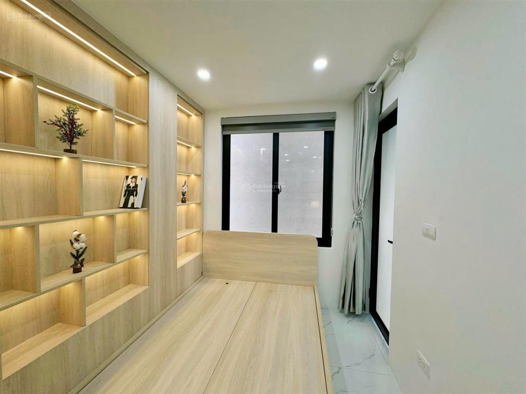 Toà chdv nguyễn ngọc vũ, 66.5m2*7t, mt 5m, 18 phòng kk, ngõ ô tô, đủ gpxd/pccc, dòng tiền 6%/năm