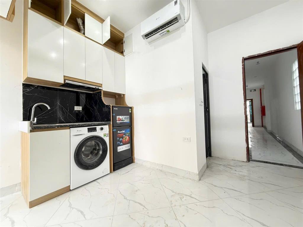 Toà chdv chính kinh, 87m2*7t, mt 5m, 24 phòng kk, 30m ra mặt phố, đủ gpxd/pccc, dòng tiền 8%/năm