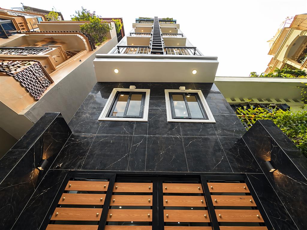 Đón đầu quy hoạch! toà chdv đường láng, 63.8m2*8t, mt 5m, 18 phòng kk, đủ pccc, dòng tiền 7%/năm!