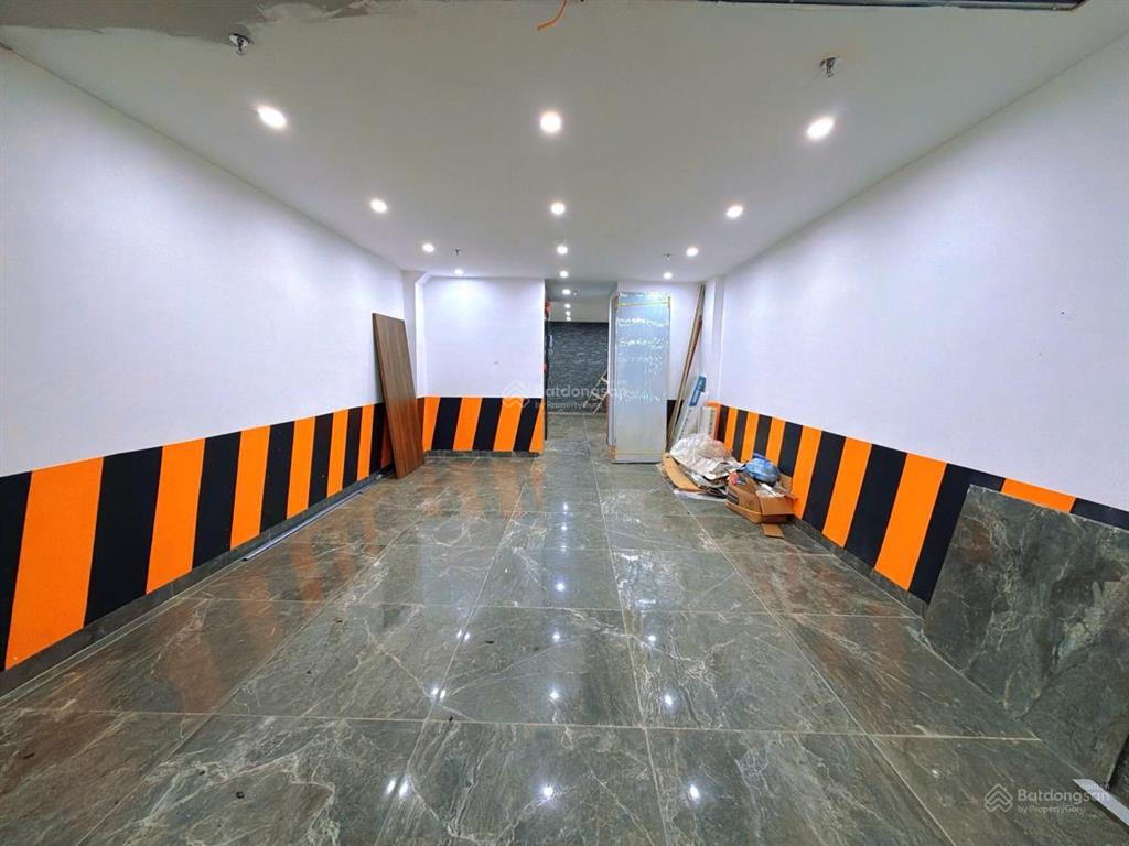 Đón đầu quy hoạch! toà chdv đường láng, 63.8m2*8t, mt 5m, 18 phòng kk, đủ pccc, dòng tiền 7%/năm!