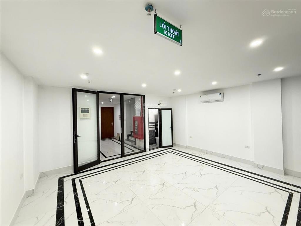 Toà chdv chùa láng, 101.6m2*10t, mt 6m, 40 chkk + mbkd, ngõ ô tô, đủ gpxd/pccc, dòng tiền 6%/năm!