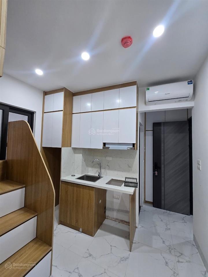 Toà chdv láng hạ, 73m2*7t, mt 6.5m, 24 phòng kk, lô góc, ngõ 3m, đủ gpxd/pccc, dòng tiền 7%/năm!