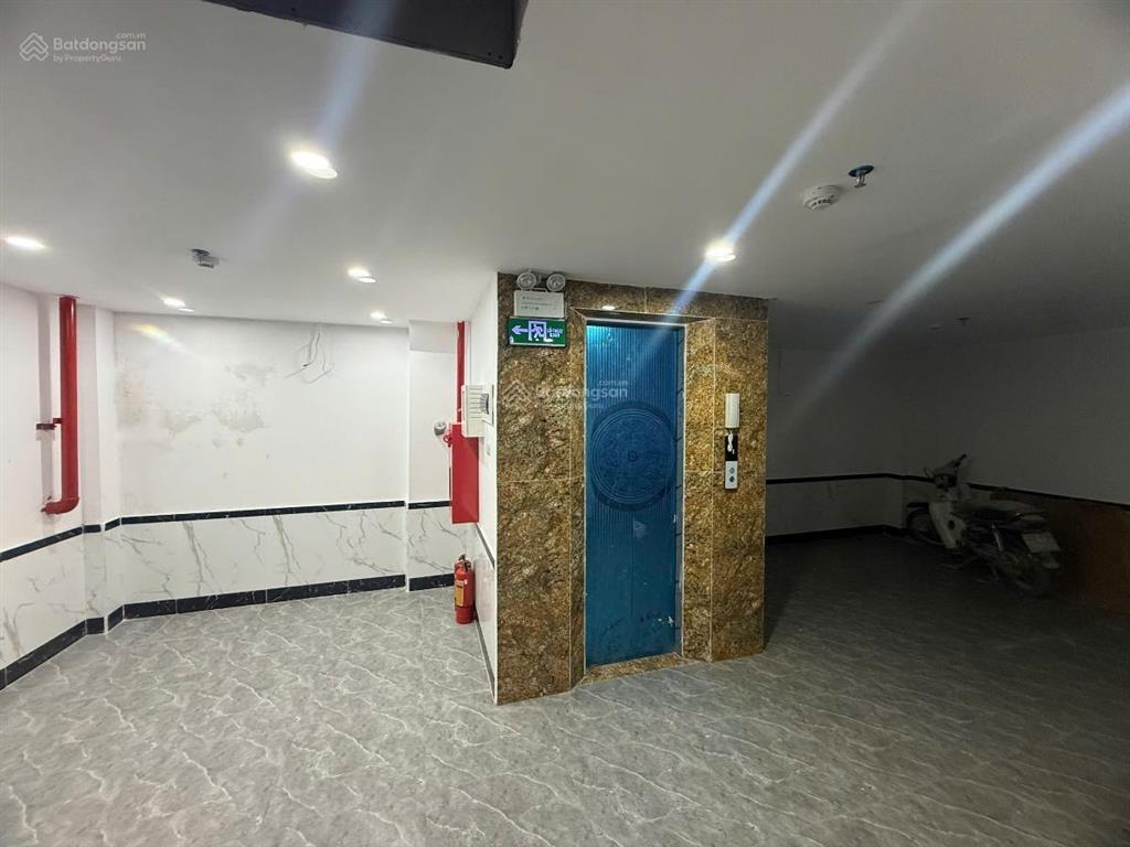 Hiếm! toà chdv láng hạ, 65m2*7t, mt 6m5, 24 phòng kk, ngõ thông, đủ gpxd/pccc, dòng tiền 7%/năm