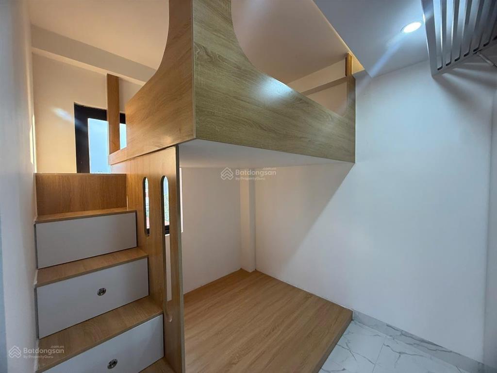 Hiếm! toà chdv láng hạ, 65m2*7t, mt 6m5, 24 phòng kk, ngõ thông, đủ gpxd/pccc, dòng tiền 7%/năm