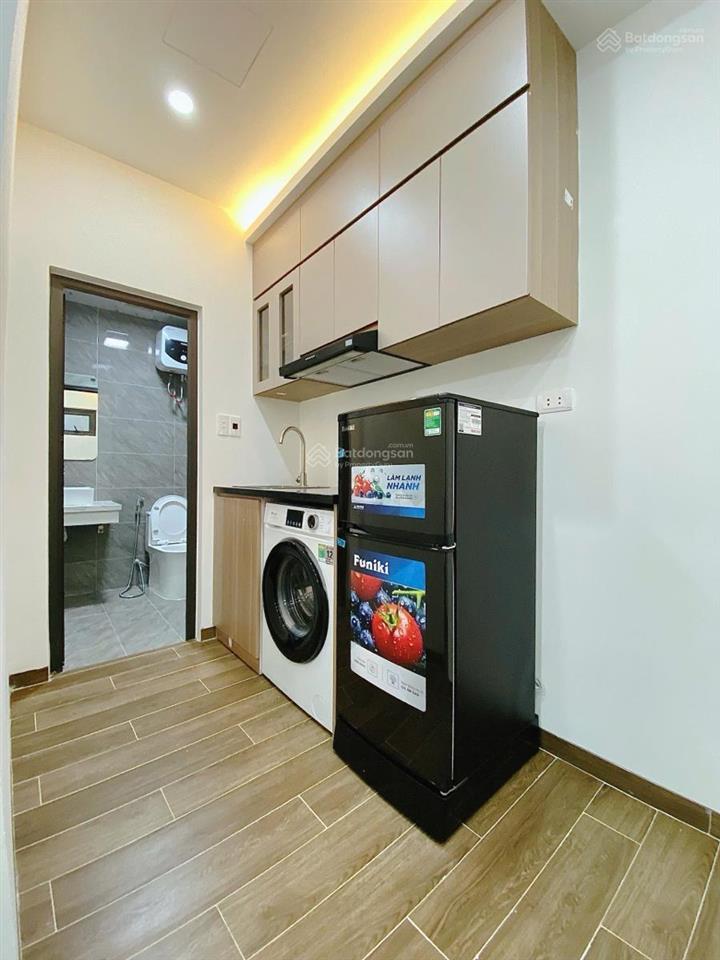 Toà chdv giảng võ, 90.4m2*7t, mt 8m, 18 phòng kk, ngõ 5m, sát phố, đủ gpxd/pccc, dòng tiền 8%/năm