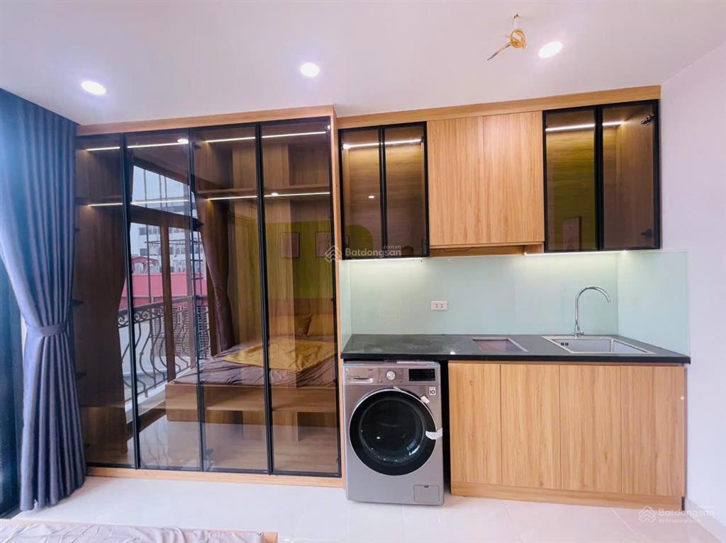 Hàng xóm royal city! tòa chdv mặt phố cự lộc, 80.2m2*8t, 20 phòng kk, đủ pccc, dòng tiền 6%/năm