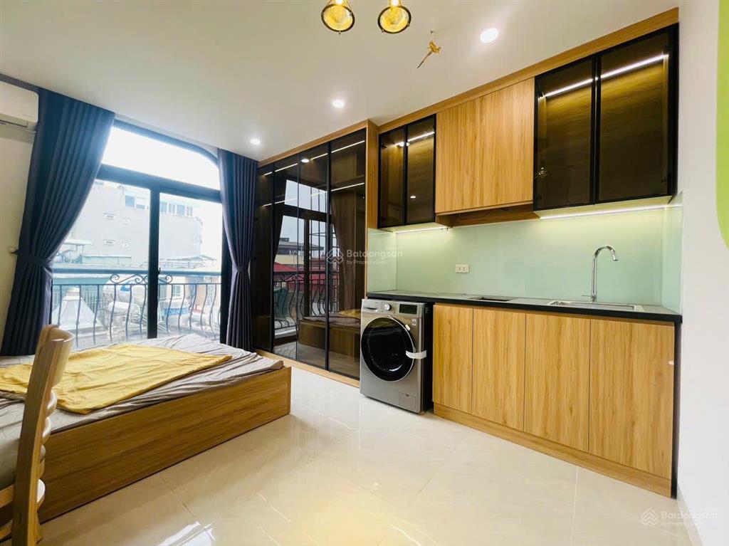 Hàng xóm royal city! tòa chdv mặt phố cự lộc, 80.2m2*8t, 20 phòng kk, đủ pccc, dòng tiền 6%/năm
