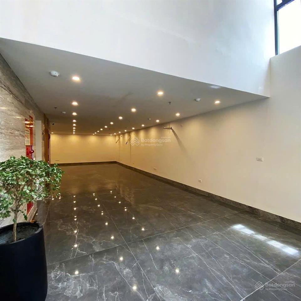 Tráng lệ! bán tòa khách sạn mặt phố xuân đỉnh, 155m2*8t, đủ pccc/gpxd, kd tốt, thu 5 tỷ/năm