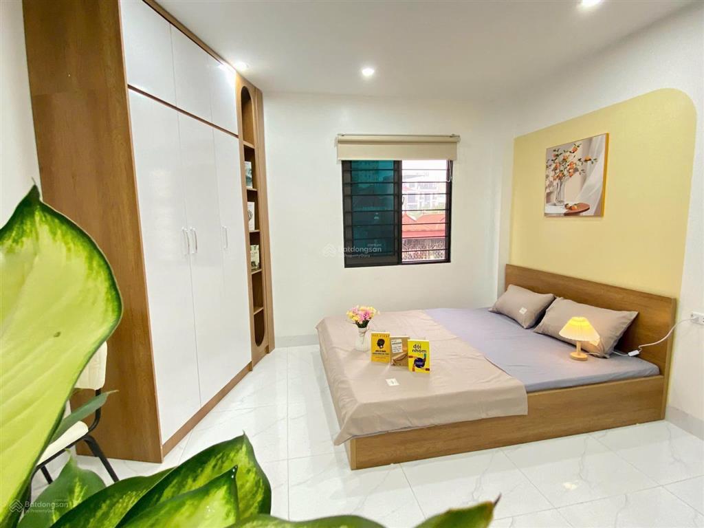 Toà chdv trung kính, 50m2*7t, mt 4.5m, 11 phòng kk, sát phố, hai thoáng, đủ pccc, dòng tiền 6%/năm