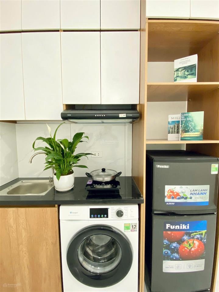 Toà chdv trung kính, 50m2*7t, mt 4.5m, 11 phòng kk, sát phố, hai thoáng, đủ pccc, dòng tiền 6%/năm