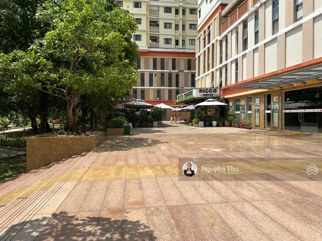 Bán 2pn2wc 65m2 eratown (đức khải) ntđđ  sổ hồng. giá bán 3.6 tỷ.  0906 600 *** (thu)