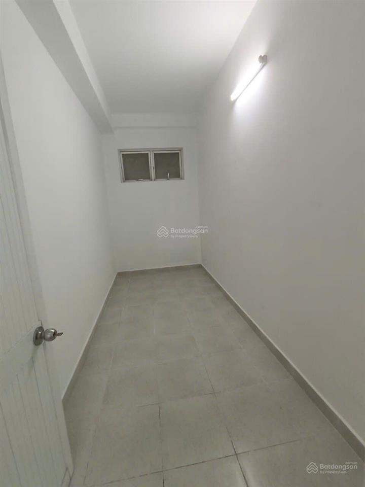 Bán căn 194m2 phú mỹ thuận, thiết kế 4pn 3wc. giá bán 3.95 tỷ.  0906 600 *** (thu)