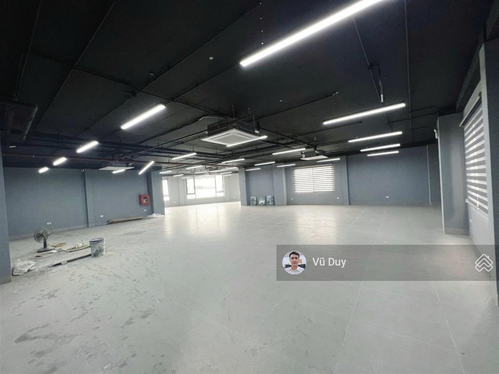 Cho thuê văn phòng phạm văn đồng, cổ nhuế, bắc từ liêm diện tích 250m2 giá 47.000.000đ/tháng
