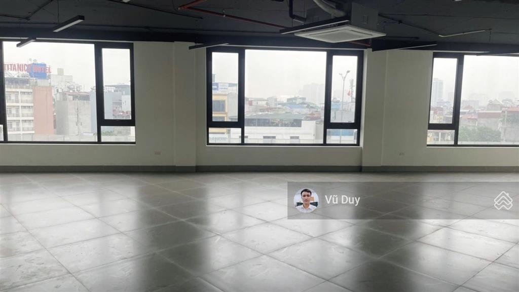 Cho thuê văn phòng phạm văn đồng, cổ nhuế, bắc từ liêm diện tích 250m2 giá 47.000.000đ/tháng