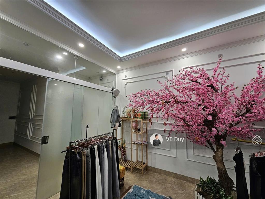 Cho thuê văn phòng tầng 1 tại hồ tùng mậu dt 170m2 giá 18 triệu/tháng