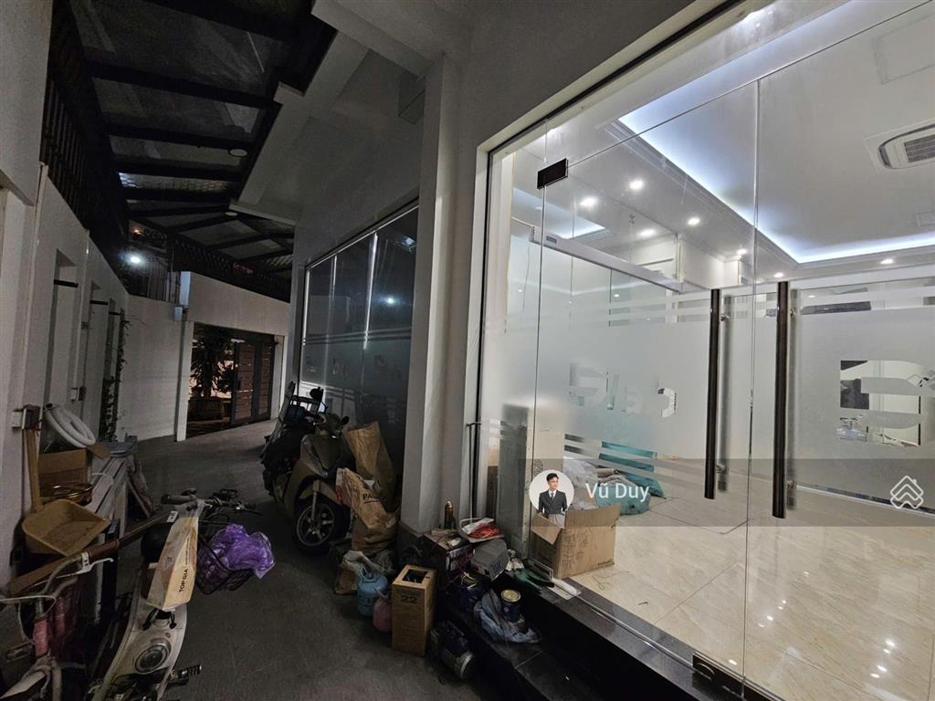 Cho thuê văn phòng tầng 1 tại hồ tùng mậu dt 170m2 giá 18 triệu/tháng