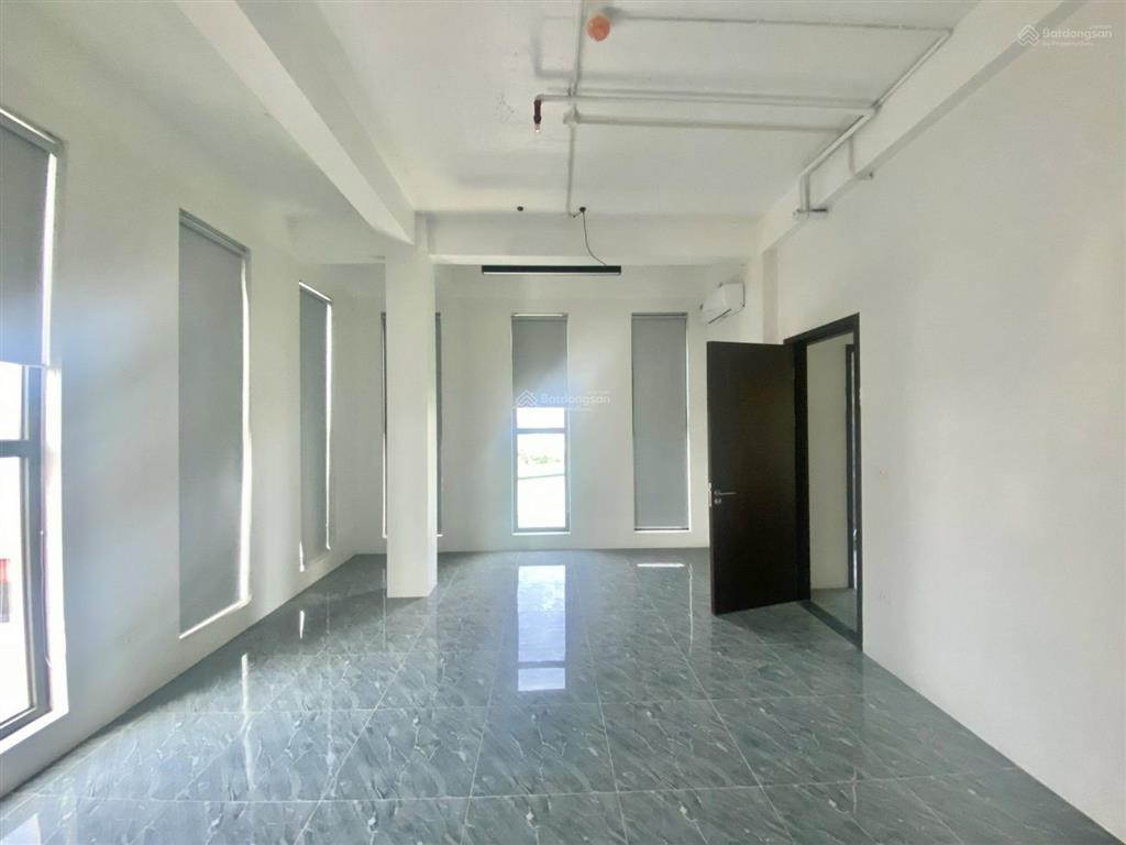 Cho thuê văn phòng cầu bươu, thanh trì dt 120m2 giá 12 triệu