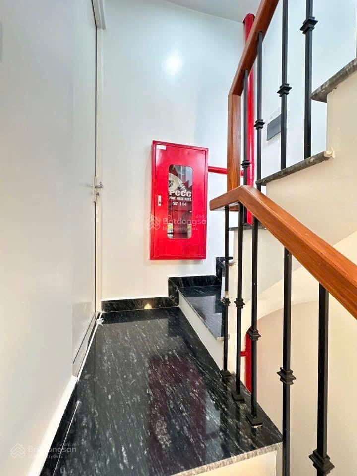 Bán nhà trung kính 53m, 7 tầng thang máy, phân lô vip  ô tô tránh  nội thất xịn