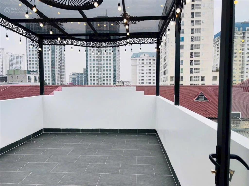 Hoàng quốc việt  phân lô ô tô tránh vào nhà  kinh doanh  thoáng trước sau  full nt